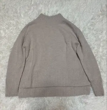 새상품급 그린라벨 SERENITY 하이넥 풀오버 니트