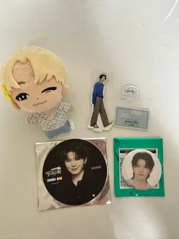 SEVENTEEN 우지 봉제 인형 아크릴 스탠드 캔 배지 코스터