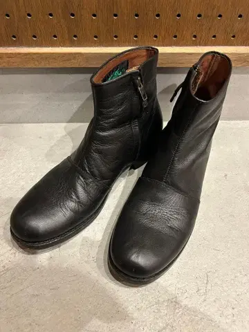 알즈어타이아 사이드 지퍼 부츠