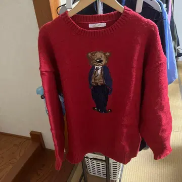 곰 자수 오버 사이즈 스웨터