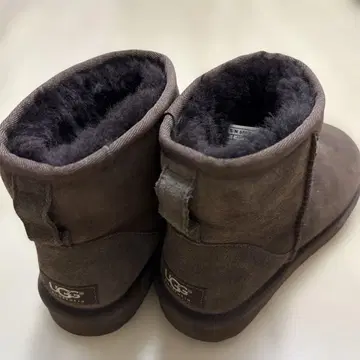 브라운 스웨이드 어그 부츠 24cm 배송비 포함 익명 배송