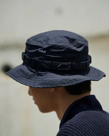 COMESANDGOES x AH.H 부니햇 네이비