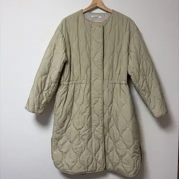 뷰티앤유스 유나이티드 애로우즈 아이보리 아우터 S 사이즈