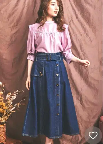 노엘라 트렌치 디테일 데님 스커트