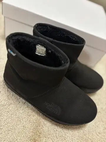 THE NORTH FACE 어그 부츠 블랙