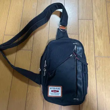 바디백 사선 숄더백