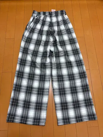 체크 무늬 와이드 팬츠