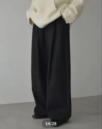 Lavish Gate 턱 코쿤 와이드 팬츠 블랙