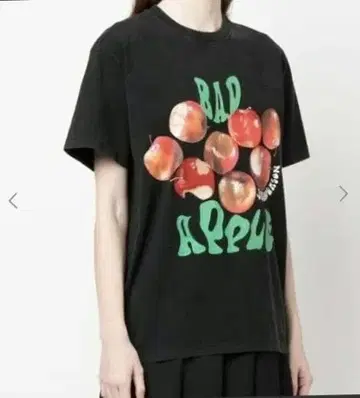 'J W ANDERSON' 프린트T셔츠 Bad Apple Black