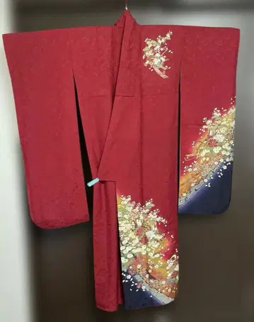 후리소데 고쇼구루마 벚꽃 금실 금채색 빨간색 순수 실크 성인식