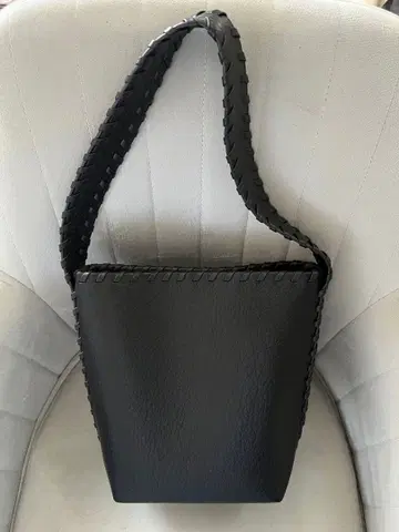 ADD CULUMN(애드 컬럼) 숄더백