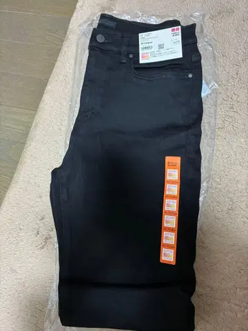 유니클로 HEATTECH 슬림핏 블랙 팬츠 LL