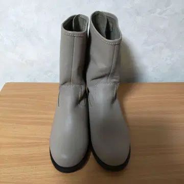 LOISIR 부츠 버클 포함 연한 브라운 S