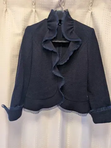 엠즈 그레이시 네이비 프릴 테일러드 자켓 38