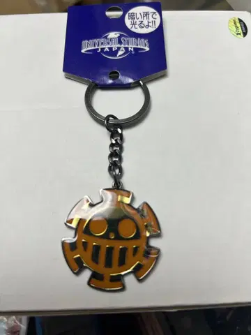 새상품 USJ 원피스 트라팔가 로우 키링 프리미어 쇼