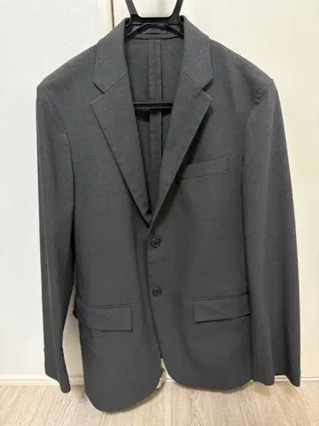 유니클로 감동 자켓 M 다크 그레이