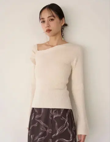 SNIDEL 아지메 개더 니트 풀오버