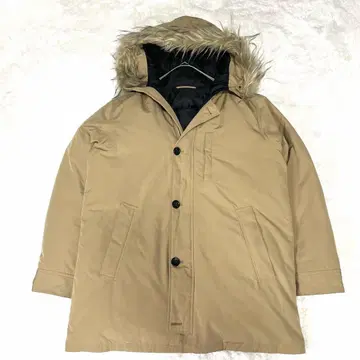 베이지 다운 자켓 퍼 후드