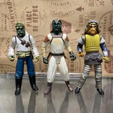 베이직 피규어 3체 세트