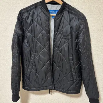 adidas 블랙 퀼팅 자켓 S 사이즈