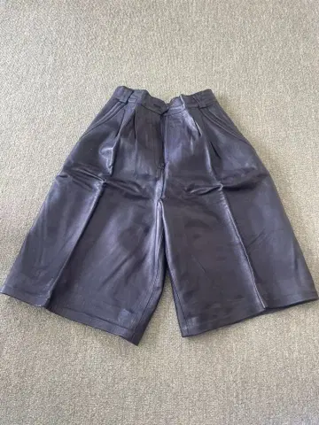 [레트로] [구제 의류] 양 천연 가죽 숏팬츠 플리츠 포함