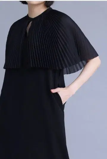 resil레질 새상품 플리츠 칼라 원피스 정가 30,000엔