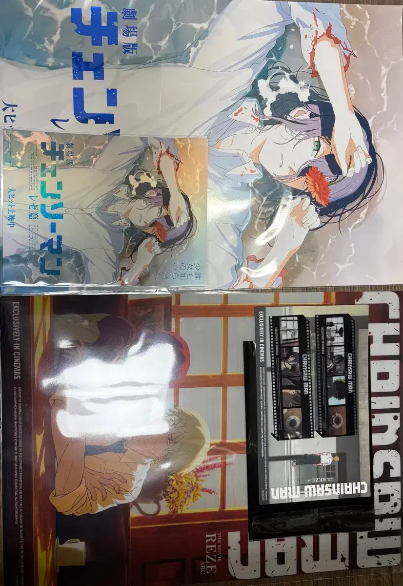 Chainsaw Man 5th week poster, 6th week poster, cafe film, and art card bulk sell