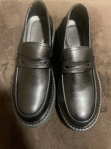 3-1179 트랙 밑창 통굽 남성용 코인 로퍼