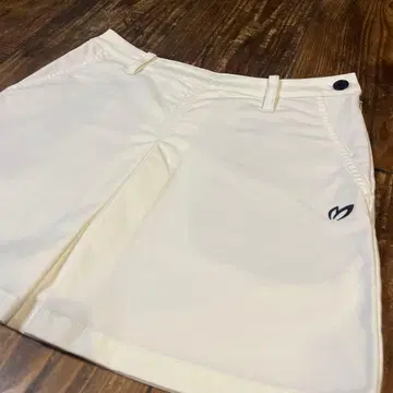 MASTER BUNNYEDITION 화이트 스커트