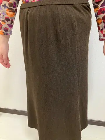 레리안 롱 스커트 원단이 매우 고급스러운 디자인