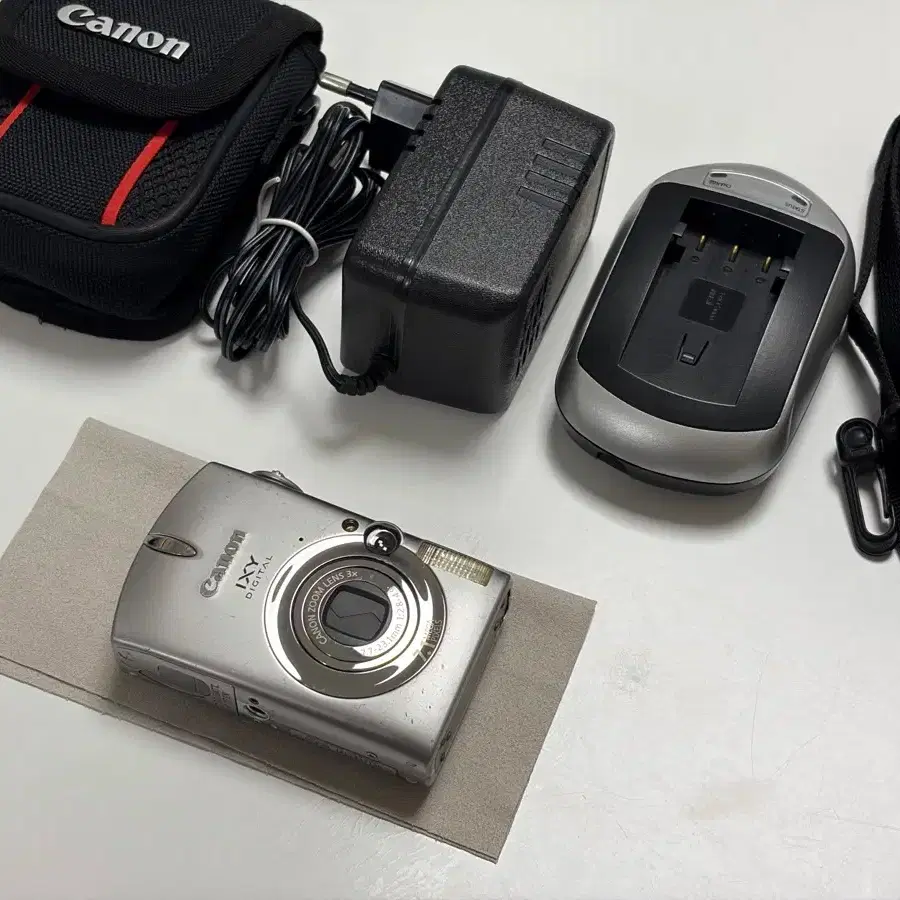 TWICEモモ愛用Canon PowerShot A650 IS デジタルカメラ Canon PowerShot A650 IS デジカメ 本体 TWICE愛用 - メルカリ