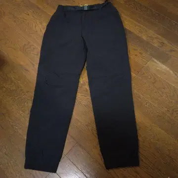 H&M MOVE 블랙 팬츠 사이즈 S