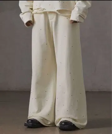 grancy 큐빅 스웨트 팬츠 화이트 M