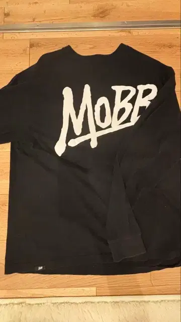 MOBB 블랙 롱티 L 사이즈