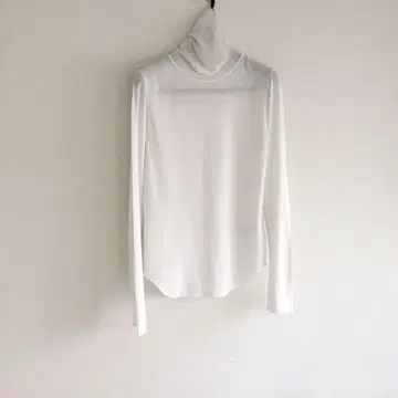 뷰티 앤 유스 베어 플라이스 터틀넥 티셔츠 FREE