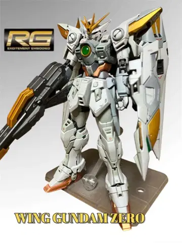 RG 윙건담 제로 스노우 화이트칼라 전체 페인팅 완성품