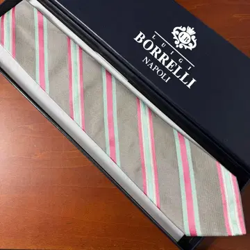 정가 2만 루이지 보렐리 이탈리아제 실크 자카드 스트라이프 넥타이