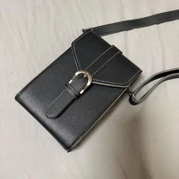 블랙 숄더백 벨트 포함