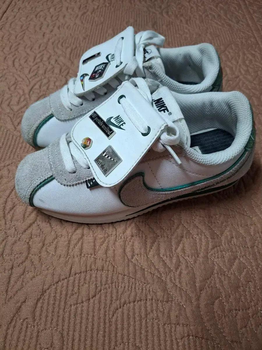 230 Nike Cortez Sneakers 230 [2071]