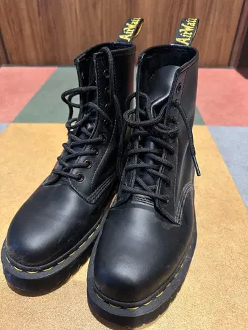 Dr.Martin 8홀 부츠 UK7 25.5-26.0cm