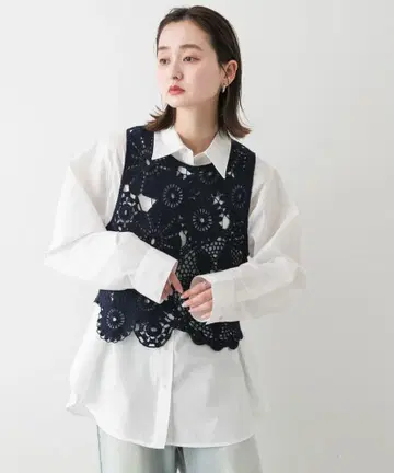 [ 새상품 ] SENSE OF PLACE 레이스 니트 베스트 네이비