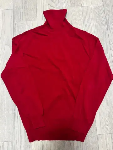 존스메들리 빨간색 터틀넥 스웨터 M