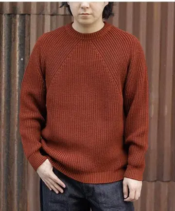 바토너 BATONER 시그니처 크루넥 스웨터