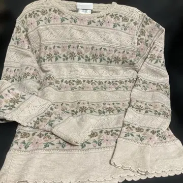 영국제 LAURA ASHLEY 로라 애슐리 울 꽃 패턴 니트 M 사이즈