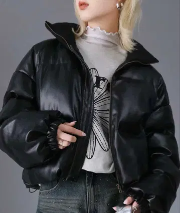 milybilet 숏 기장 다운 자켓 블랙