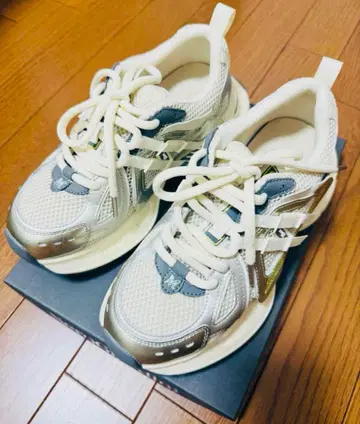 화이트/실버 통굽 스니커즈