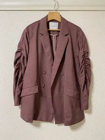 러그나무 문 자켓