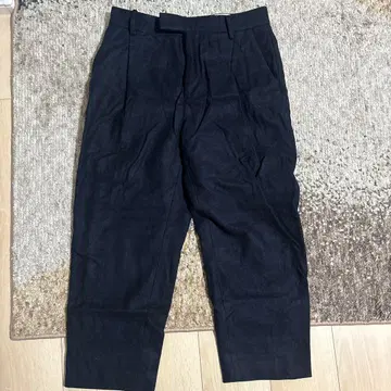 블랙 플리츠 슬랙스