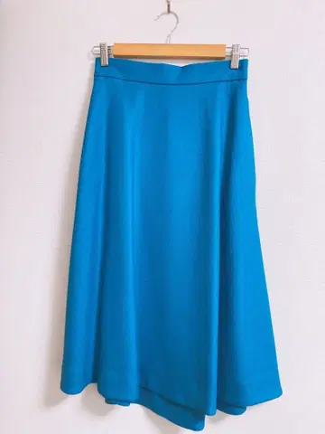 유나이티드 애로우즈 플레어 스커트 파랑 38 사이즈 뒷지퍼