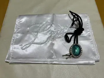 진격의 거인 23권 한정판 리바이의 스카프 & 엘빈의 루프 타이